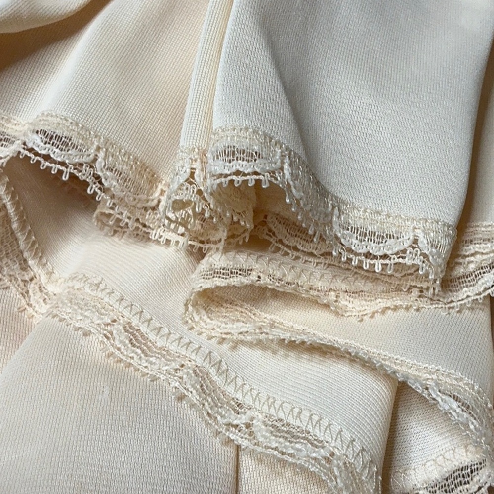 Vintage Vanity Fair Elegant Cream Chemise Slip - Picture 7 of 9